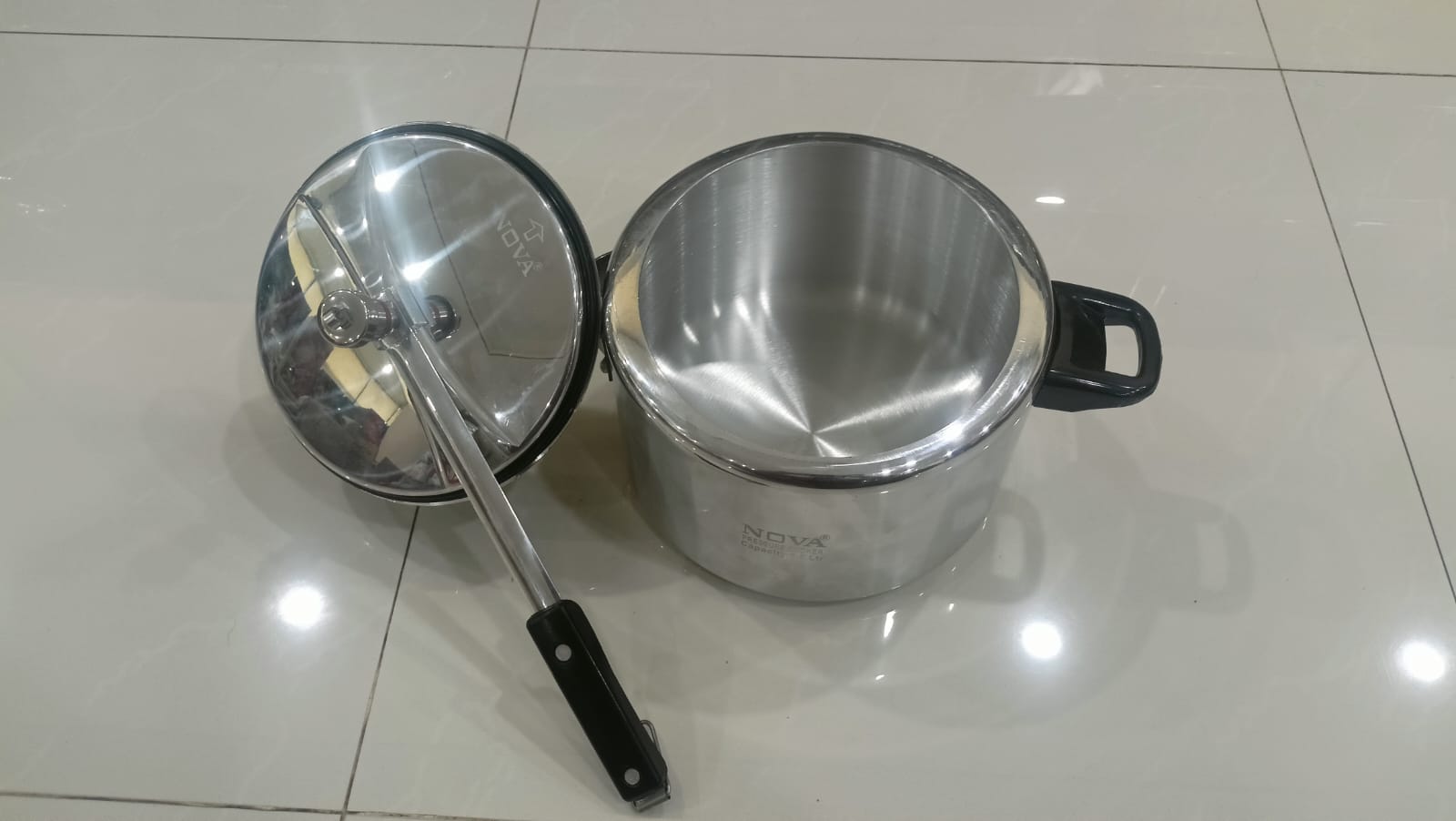 NOVA Pressure Cooker 5.5L NV-311